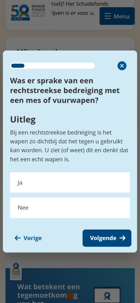 The Schadefonds questionnaire on mobile, with a question, the yes and no answers and the previous and next buttons