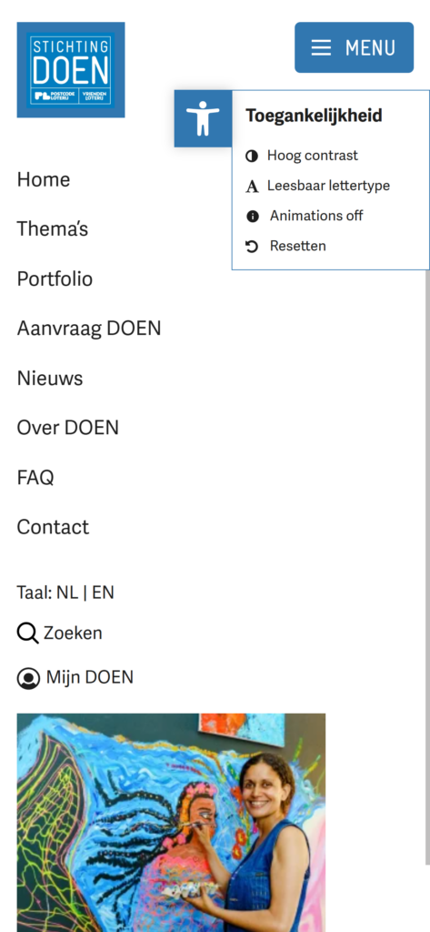 The Stichting DOEN navigation on mobile, with the accessibility menu open