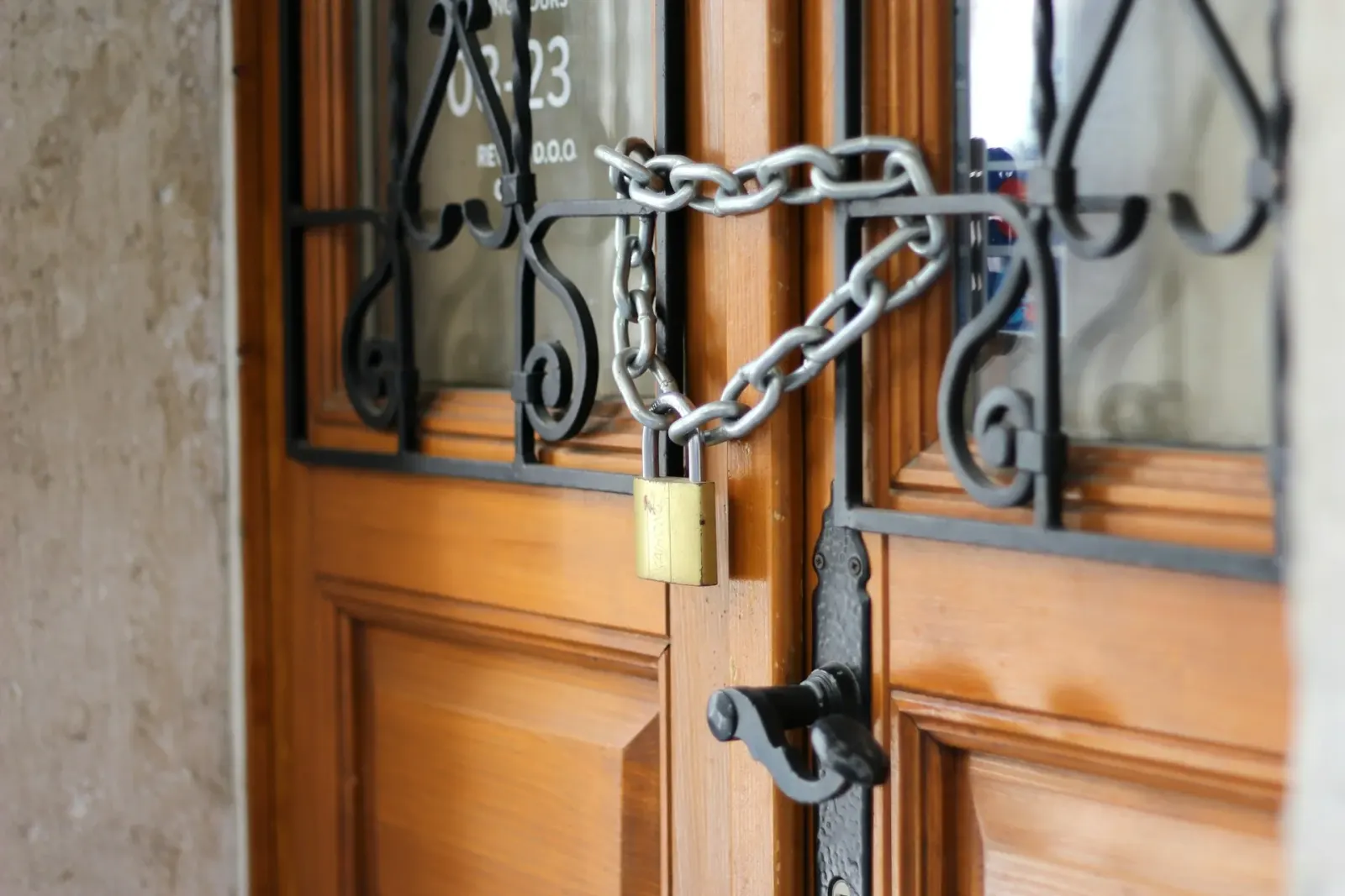 How to prevent vendor lock-in in custom software